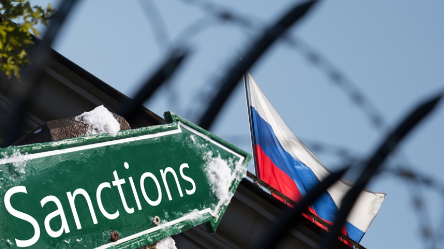 Phương Tây “vỡ mộng” trừng phạt vì không thể ngáng đường Nga